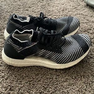 Adidas Boost 8 Running Sneakers